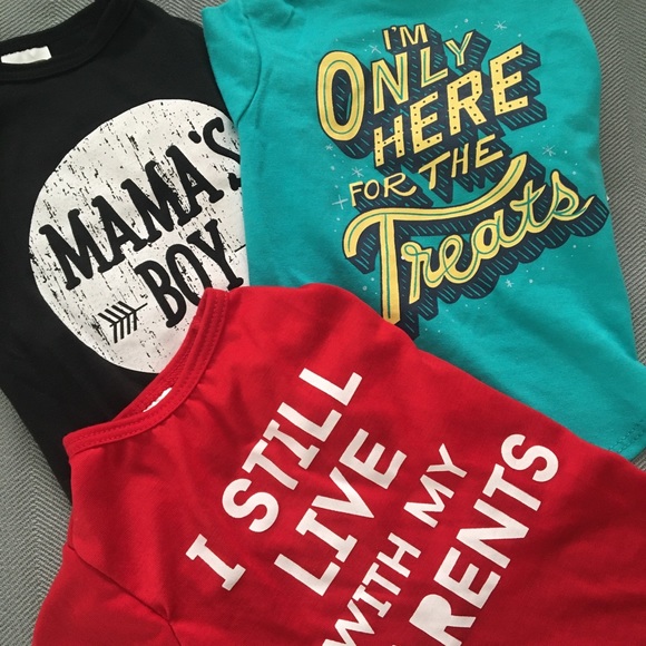 Mama’s boy pet t-shirts - Picture 2 of 2